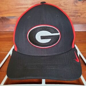Nike Georgia Bulldogs Hat Cap‎ Boys Fitted DriFit Black Red Classic99